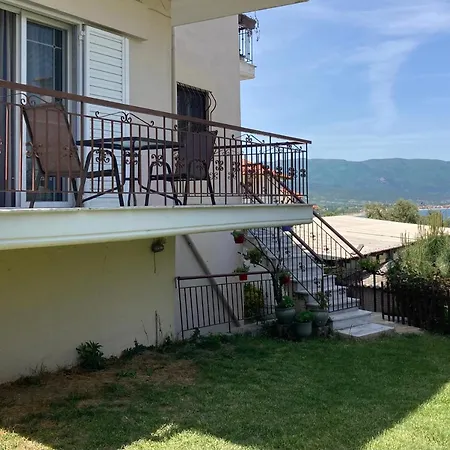 Panorama Apartment *